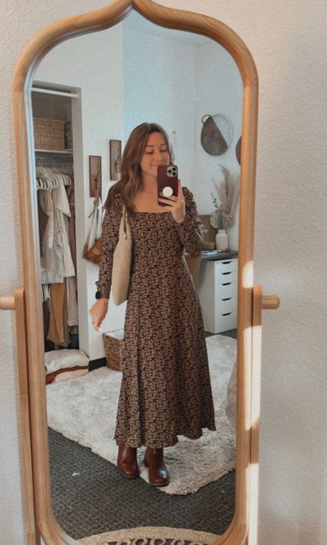 Womens Fall Church Outfits, Long Fall Dress Outfit, Elizabeth Bennet Inspired Outfit, Modest Fall Dress, Fall Church Dresses For Women, Fall Winter Church Outfits, Modest Christian Aesthetic, Winter Shoes To Wear With Dresses, Ltk Fall Outfits