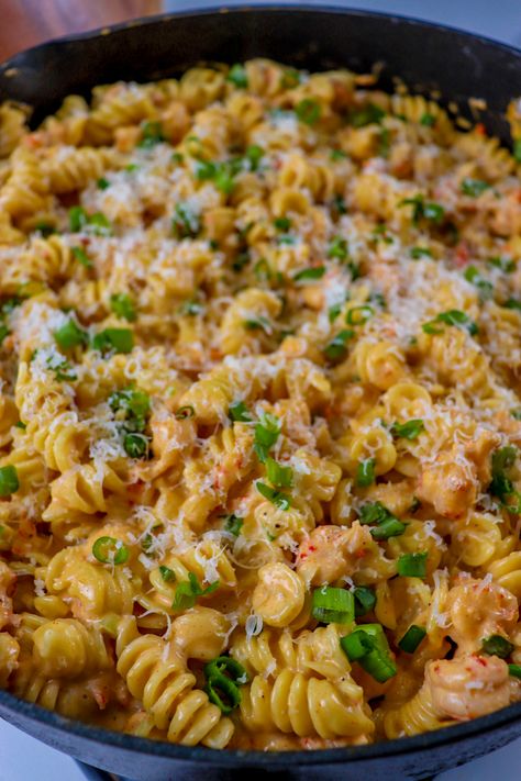 Creamy Crawfish Pasta: A Harmony of Seafood and Pasta Cold Crawfish Pasta Salad, Easy Crawfish Pasta, Creamy Crawfish Pasta, Crawfish Pasta Recipes, Crawfish Noodles, Cajun Crawfish Pasta, Crawfish Fettuccine, Crawfish Recipe, Pasta Craving