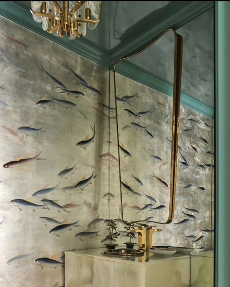 Gömda Rum, Jenkins Interiors, Contemporary Powder Room, Mirrored Wall, Metallic Wallpaper, Maximalism, Wallpaper Wall, Dream House Decor, Beautiful Bathrooms