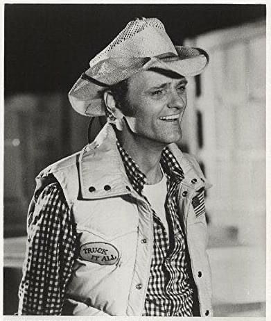 Jerry Reed, The Bandit, Hank Williams Jr, Smokey And The Bandit, Burt Reynolds, Country Humor, Country Music Artists, George Strait, Movie Quotes Funny