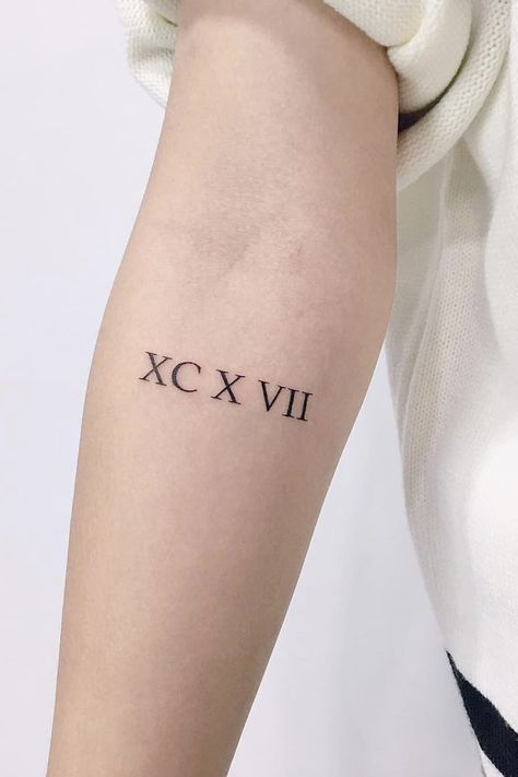 Best Roman Numeral Tattoo Ideas Tattoos Roman Numerals, Birthdate Tattoo, Roman Numeral Tattoo, Numeral Tattoo, Roman Numeral Tattoos, 4 Tattoo, Small Meaningful Tattoos, Tattoo Shows, Cool Small Tattoos