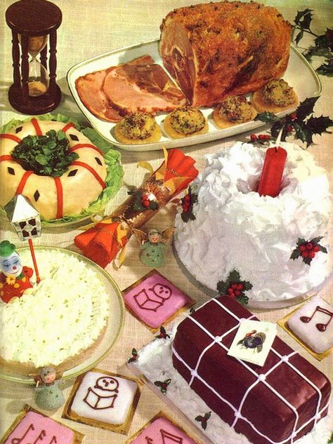 1960's Christmas Dinner Christmas Ham Dinner, Old Recipe Book, Vintage Christmas Party, 1960s Christmas, Christmas Ham, Christmas Dinner Table, Vintage Christmas Images, Food Ads, Retro Recipes