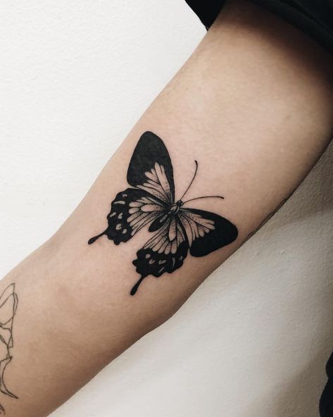 Black butterfly tattoo on the right arm by Finley Jordan Tattoos, Black Butterfly Tattoo, Black Butterfly, Butterfly Tattoo, Tattoo On, Flower Tattoo, Jordan, Black And White, White