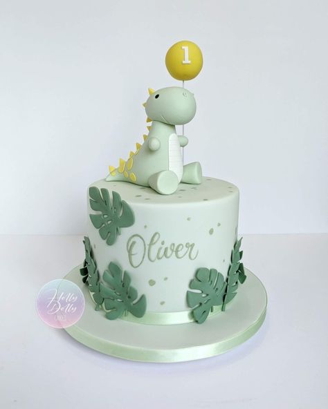 Holly Dolly Cakes, Dino Cake 1st Birthday, First Birthday Cake Dinosaur, Dinosaur Cake First Birthday, Dino 1st Birthday Cake, Birthday Cake Dinosaur Boys, Hatching Soon Cake, 1st Birthday Cake Dinosaur, Baby 1st Birthday Cake Boy