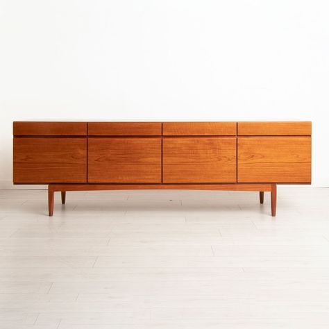 Listed on VNTG.com: Midcentury FA66 Teak Sideboard by IB Kofod Larsen | #vntg #vintage 70s Sideboard, 60s Sideboard, Cabinet Legs, Mid Century Modern Sideboard, Mid Century Cabinet, Kofod Larsen, Old Cinema, Mid Century Sideboard, Bauhaus Style