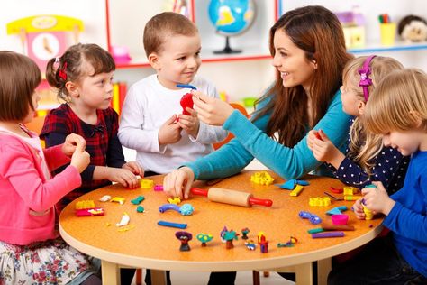 11 Reasons You Know You Work At A Daycare Opening A Daycare, Deco Spa, Kind Photo, Daycare Center, Fitness Video, Home Daycare, Education Organization, Education Motivation, Education Quotes For Teachers