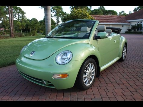 my dream car; a lime green convertible slug bug!! Beatles Car, Green Punch, Slug Bug, Green Bug, Vw New Beetle, Volkswagen Beetle Convertible, Bug Car, Car Deco, Beetle Car