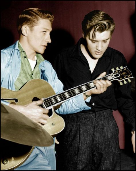 Would Elvis Presley have achieved world-wide fame without the assistance of guitarist Scotty Moore? (Maybe, but I bet it would've taken a lot longer.) Elvis Style, Scotty Moore, John Fogerty, Milton Berle, Young Elvis, Paramount Studios, Jailhouse Rock, Pin Up Photos, Elvis Presley Photos