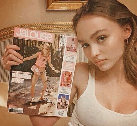 Pinterest: @SebastianAlbery ← *♧*♧*♧* Lily Depp, Lily Rose Depp Style, Lizzie Mcguire, Rachel Mcadams, Lana Del Ray, Kirsten Dunst, Lily Rose Depp, Lily Rose, Megan Fox