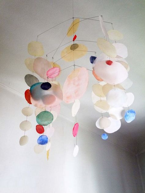 Paper Mache Mobile, Paper Mobile, Diy Mobile, Mobile Art, Hanging Mobile, Diy Art, Home Deco, Art For Kids, Diy And Crafts