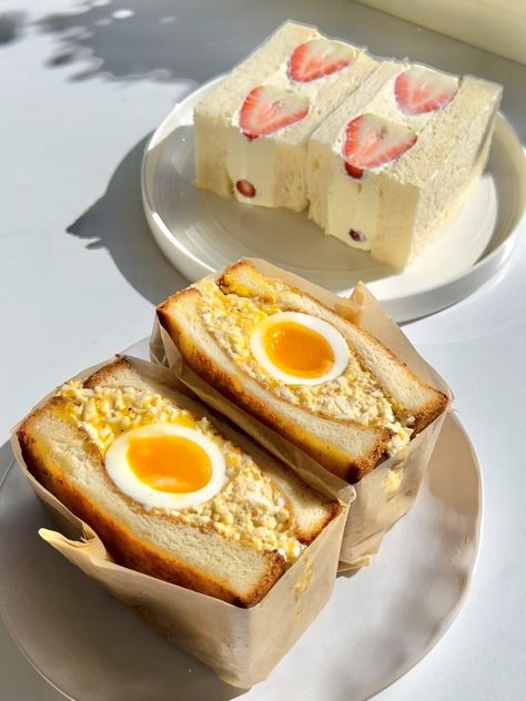 Sando Recipe, Egg Mayo Sandwich, Japanese Sandwich, Egg Mayo, Japenese Food, Mayo Sandwich, Japanese Egg, Fruit Sandwich, Food Asian