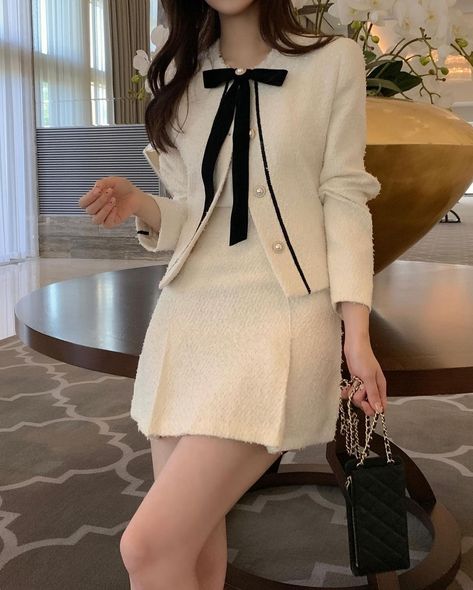 Chic Outfit Ideas Classy, K Drama Outfits Womens Fashion, Korean Outfits Elegant, Creating Outfits, Elegante Casual, 가을 패션, Korean Outfits, Casual Style Outfits, Teen Fashion Outfits