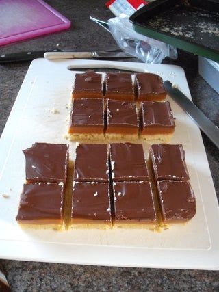 Carmel Square Desserts, Recipes Using Kraft Caramel Squares, Caramel Squares Recipe, Toffee Squares, Irish Chocolate, Caramel Squares, Holiday Treats Recipes, Dessert Squares, Gluten Free Puff Pastry