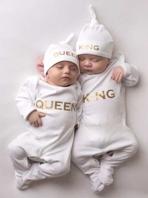 Twins Boy And Girl, Twin Baby Clothes, Twins Boy, Twin Baby Boys, Mode Kylie Jenner, Baby Fotografie, Baby Mode, Mode Hijabi