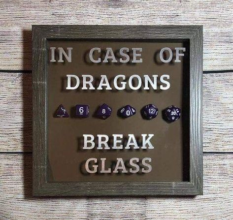 Dnd Shadow, Dnd Decor, Dnd Room, Glass Shadow, Dnd Diy, Glass Shadow Box, Dnd Accessories, Dnd Crafts, Nerd Room