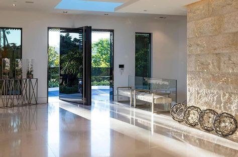 Celeb home tour: Jay Z and Beyonce's potential Beverly Hills estate | Style at Home Modern Windows And Doors, Inside Celebrity Homes, Minecraft Creator, Beverly Hills Mansion, Contemporary Bedroom Design, Grand Entryway, Beverly Hills Houses, Contemporary Hotel, Tuscan House