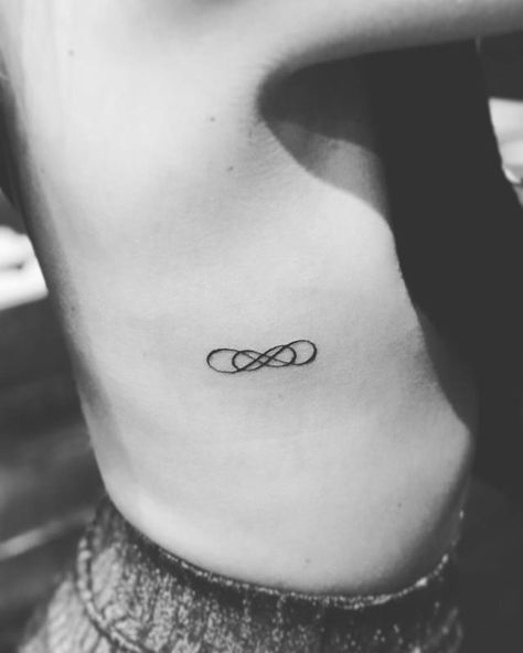 Double Infinity Tattoo 2 Infinity Finger Tattoos, Double Infinity Tattoo, Tattoo Ideas 2022, Infinity Knot Tattoo, Infinity Tattoo Ideas, Double Infinity Tattoos, Infinity Arrow Tattoo, Sister Tattoo Infinity, Infinite Tattoo