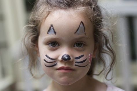 Childrens Face Paint Ideas, Cat Face Paint Easy, Kids Face Painting Easy, Cat Face Painting, Cat Face Paint, Face Painting Ideas For Kids, Face Paint Easy, Pumpkin Face Paint, Halloween Makeup For Kids