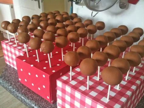 Christmas Cake Pop Display, Diy Cake Pop Stand, Diy Cake Pop, Christmas Cake Stand, Apple Cake Pops, Cake Pop Stand, Cake Pop Holder, Diy Cake Pops, Cake Pop Displays