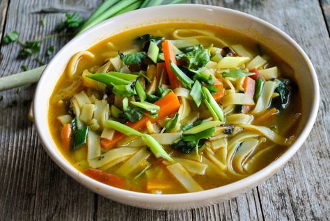 Tasty, cheap and easy vegan recipes by Sandra Vungi Veg Soups, Vegan Noodle Soup, Soup With Mushrooms, Nepali Food, Vegan Noodles, Bon Apetit, Spicy Noodles, Turkey Soup, Vegan Soups