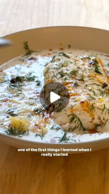 Poached Cod Recipes, Poached Cod, Cod Fillets, Cod Recipe, Cooking Jasmine Rice, Lectin Free, Cod Recipes, Fresh Fish, Mediterranean Diet Recipes