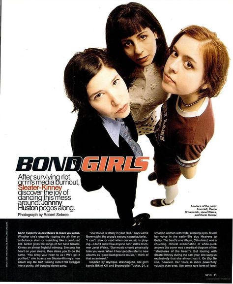 RIOT GRRRL BIBLE (@riotgrrrlbible) posted on Instagram: “More Sleater-Kinney for Spin magazine, 1997. Photo by Robert Sebree #RIOTGRRRLBIBLE #riotgrrrl #sleaterkinney #womeninrock #womeninmusic” • May 17, 2021 at 2:13pm UTC Riot Grrrl Fashion, Corin Tucker, Sleater Kinney, Carrie Brownstein, Spin Magazine, Indie Scene, Rush Band, Woman Loving Woman, Geek Design