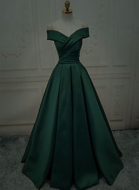 Dark Green Dress Formal, Formal Green Dress, Reception Dress Long, Designer Dresses Couture, Green Wedding Dresses, Frilly Dresses, Diy Vetement, Royal Dresses, Wedding Reception Dress