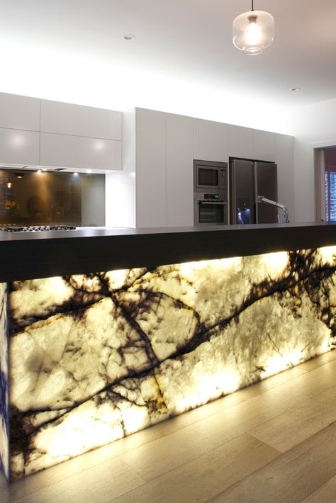 Creating interest 👨🏾‍🎨 👨🏼‍🎨 👨🏿‍🎨 Highlighting the natural beauty of marble. 🧡 🧡 🧡 Designed & Built by Impala 📸 eliot@zeitgeist.com.au #backlit #marble #kitchen #kitchendesign #interiordesign #kitchens #joinery #kitchenrenovations #kitchendesigner #sydney #kitchenssydney #kitchendesigners #customkitchens #kitchenredesign #kitchensofinstragram Back Lit Countertop, Light Up Marble Island, Backlit Marble Bar, Light Up Countertop Marble, Marble Bar Counter, Drinks Unit, Backlit Marble, Modern Kitchen Splashbacks, Unique Countertops