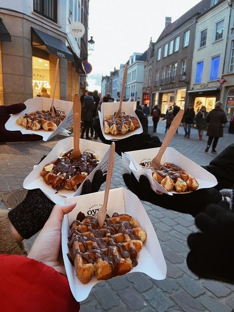 Waffle Pops, Waffle Shop, Food Business Ideas, Waffle Bar, Bubble Waffle, Food Truck Business, Food Stall, Mini Donuts, The Best Is Yet To Come