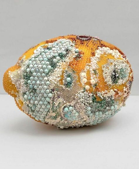 Artist Kathleen Ryan Creates Large Sculptures Of Rotting And Moldy Fruit Using Glass Beads And Semi Precious Stones Mouldy Fruit, Moldy Fruit, Kathleen Ryan, Fruit Sculpture, Fruit Sculptures, Rotten Fruit, Bio Art, Found Art, Fruit Art