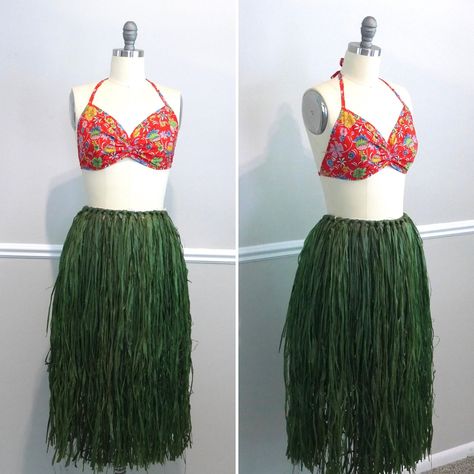 Excited to share this item from my #etsy shop: Vintage 1960s Hula Girl Costume / 60s Halloween Hawaiian costume Hoola grass skirt tiki party VLV size S #hulagirlcostume #hoolagirlcostume #hawaiiancostume #60svintagecostume #50svintagecostume #60ssuntop #50ssuntop #60shawaiiandress #50shawaiiandress https://etsy.me/2TXvlcP Grass Skirt Outfit Hawaiian, Beach Fancy Dress, Hula Girl Costume, 60s Halloween, Hawaiian Party Outfit, Hawaiian Costume, Grass Skirt, Tiki Party, Hawaiian Party