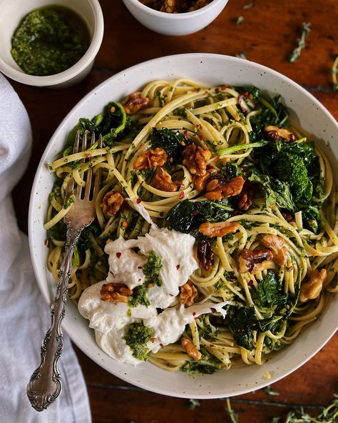 Broccoli Rabe, Roasted Broccoli, Toasted Walnuts, Pesto Pasta, Linguine, Vegetarian Dishes, Pasta Recipes, Good Eats, Spring Time