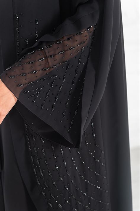 Luxury Abaya Design, Elegant Abaya Designs, Simple Abaya Designs, Mode Abayas, Abaya Designs Latest, Pola Manik, Abaya Design, Hijabi Fashion Casual, Mode Abaya