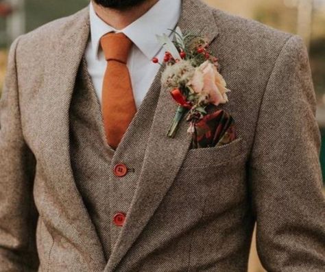 Wedding Suit Ideas, Fall Wedding Suits, Fall Wedding Attire, Fall Groom, Groom And Groomsmen Suits, Wedding Tux, Mens Wedding Attire, Groom Wedding Attire, Suit Ideas