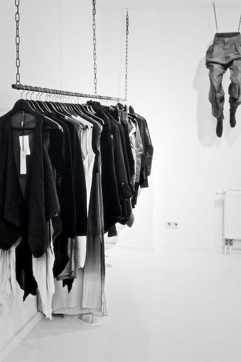 wardrobe idea - amanda berg Ikea Baby Nursery, Shoe Store Design, Fashion Showroom, Clothing Store Displays, Clothing Store Interior, Retail Space Design, Clothes Hanging, Store Layout, Showroom Interior Design