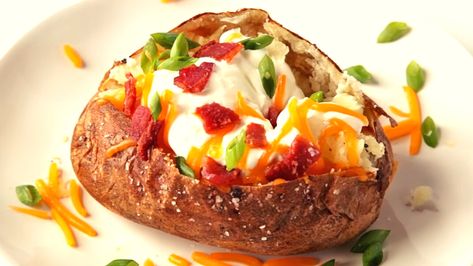 Texas Roadhouse Baked Potato Recipe Cheesecake Factory Pasta, Garlic Mashed Potatoes Easy, Baked Potato Recipe, Easy Mashed Potatoes, Popular Side Dishes, Loaded Baked Potato, Baked Potato Recipes, Loaded Baked Potatoes, Texas Roadhouse