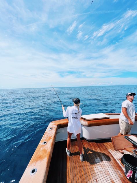 Fishing Deep Sea, Ocean Fishing Aesthetic, Fishing Aesthetic Outfit, Deep Sea Fishing Aesthetic, Fishing Aesthetic Ocean, Fishing Boat Aesthetic, Charleston Vibes, Deep Sea Fishing Outfit, Deep Sea Fishing Boats