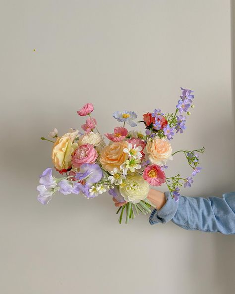 bouquet of my freakin’ dreams!! Whimsical Flower Bouquet Wedding, Ethereal Wedding Bouquet, Fairytale Wedding Bouquet, Small Wildflower Bouquet, Minimalistic Bouquet, Pastel Flower Wedding, Courthouse Bouquet, Hand Flower Bouquet, Retro Bouquet