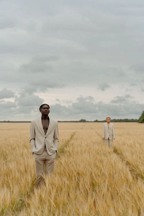 Farm Fashion Photography, People In Landscape Photography, Fashion Photography Two Models, People Running In A Field, Photo Shoot In Field, Two People Photoshoot, Corn Field Photoshoot, Modeling Outdoors, Outdoor Photo Shoot Ideas