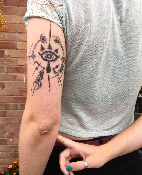 Sheikah Eye Tattoo, Matching Zelda Tattoos, Legend Of Zelda Botw Tattoo, Botw Sheikah Slate, Botw Tattoo, Loz Tattoo, Anime Tats, Sheikah Slate, Video Game Tattoos