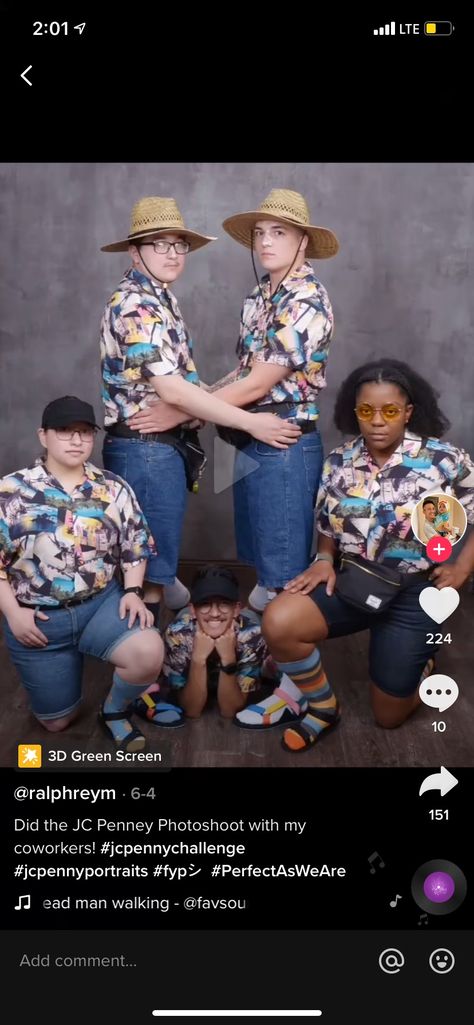 80 Family Photos, Awkward Family Photos Outfits, Awkward 80's Family Photos, Awkward 70s Family Photos, Jcp Awkward Photos, 80s Style Family Photoshoot, Silly Family Photoshoot Ideas, Funny Group Photo Poses, Awkward Group Poses