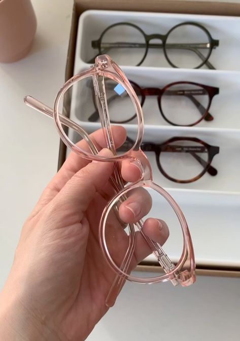 2022 Glasses Trends, Trendy Spectacles Frames, Chasma Frame For Women, Trendy Glasses Frames 2022, Cute Glasses Aesthetic, Cute Glasses For Women, Trendy Glasses Frames, Aesthetic Glasses Frames, Glasses Frames For Girl