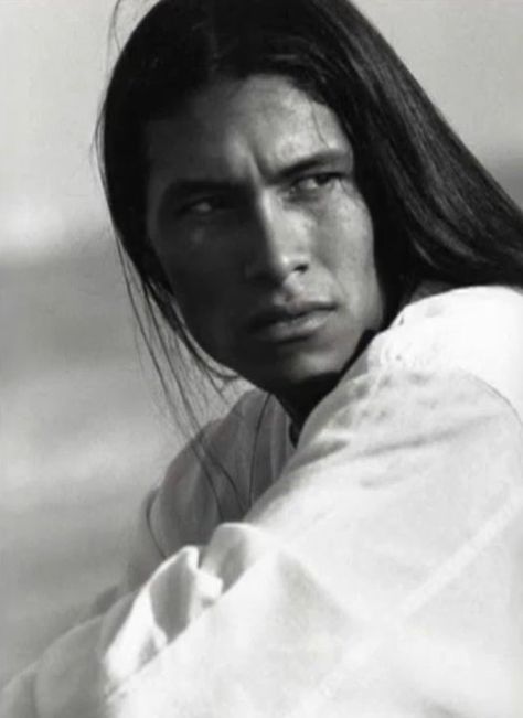 Rodney Grant from Dances With Wolves Rick Mora, Man With Long Hair, Native American Actors, Dances With Wolves, Native American Men, American Photo, Native American Photos, Native American Peoples, Native American History