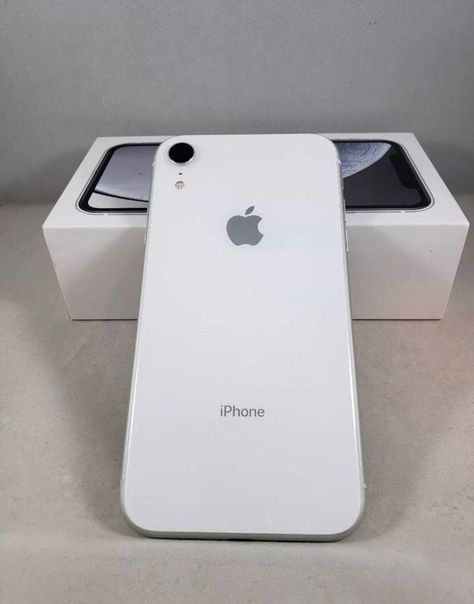 Iphone Xr White, Future Phone, Usb Design, Iphone Obsession, Phone Gadgets, Apple Phone Case, Iphone Hacks, Iphone 3, Iphone 10