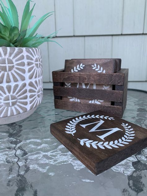 Set of 4 WOODEN MONOGRAM Rustic Coasters With Mini Wooden | Etsy Mini Pallet Ideas, Wooden Coasters Diy, Wood Coasters Diy, Farmhouse Coasters, Pallet Coasters, Gifts For Housewarming, Mini Crates, Coasters Diy, Rustic Coasters