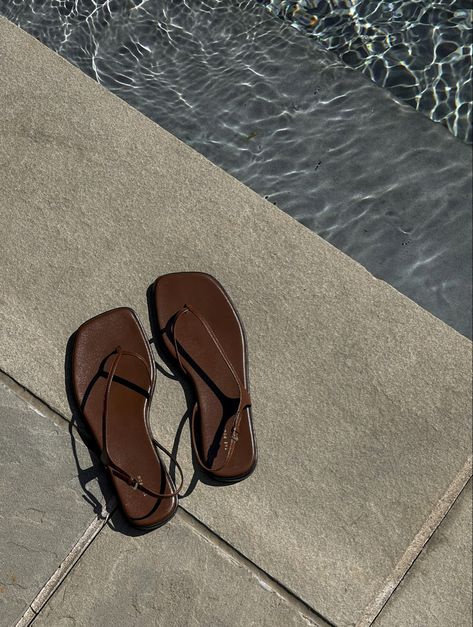 the row sandals in the hamptons The Row Bare Sandals, The Row Heels, The Row Sandals, Summer Footwear, The Row Shoes, Summer Shoes Aesthetic, The Row Aesthetic, Summer Sandals 2024, Summer Sandals