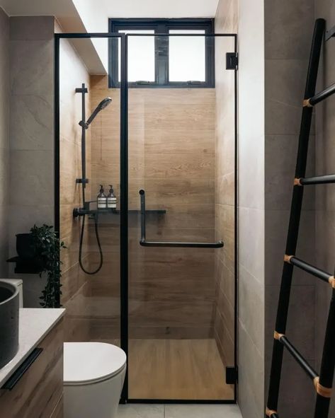 14 Minimalist Bathroom Of Your Dreams - Matchness.com Small Bathroom With Shower, Bathroom Decorating Ideas, Small Bathroom Makeover, Tiny Bathrooms, Bathroom Decorating, Small Bathroom Ideas, Diy Bathroom Decor, Small Bathroom Design, Dream Bathrooms