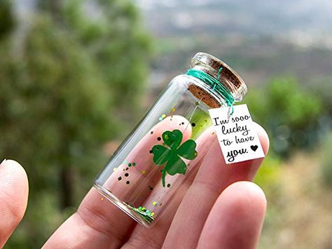 I'm so lucky to have you / I found you / you found me. Good luck. Clover. Tiny message in a bottle. Miniatures. Personalised Gift Exams Gift, Clover Gifts, Good Luck New Job, New Job Card, Bff Birthday Gift, Personalised Gifts For Friends, Manhattan Project, Good Luck Cards, Neuer Job