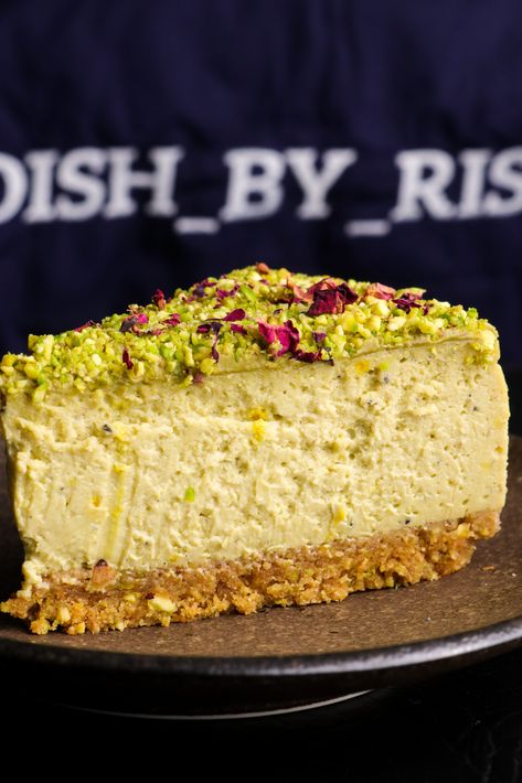 Baked Pistachio Kulfi Cheesecake Pistachio Cakes, Pistachio Kulfi, Desserts Indian, Pistachio Cardamom, Pakistani Desserts, Mango Curd, Pistachio Cheesecake, Pistachio Recipes, Iftar Recipes