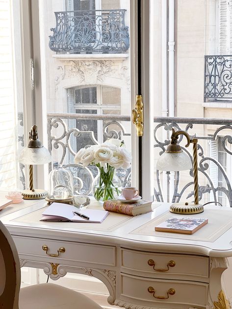 Notes from a Paris Balcony Parisian Desk, French Balcony Ideas, Paris Apartment Aesthetic, Paris Terrace, Small Paris Apartment, Parisian Flat, Parisian Balcony, Paris Office, Paris Balcony